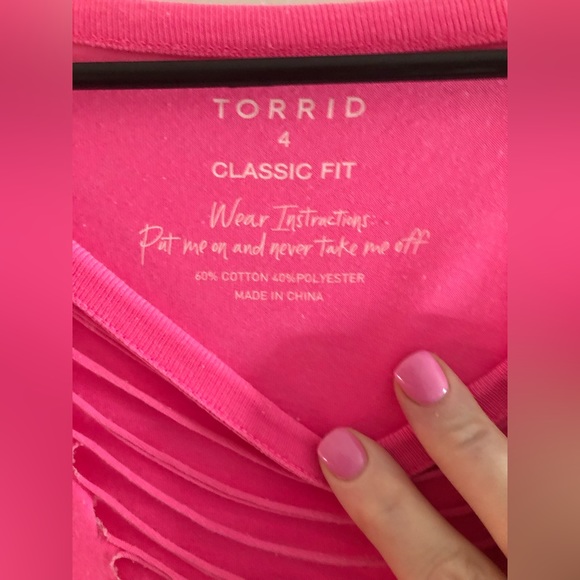 Torrid Graphic Classic Fit Cotton Slashed Neck Long Sleeve Tee EUC - Picture 8 of 8